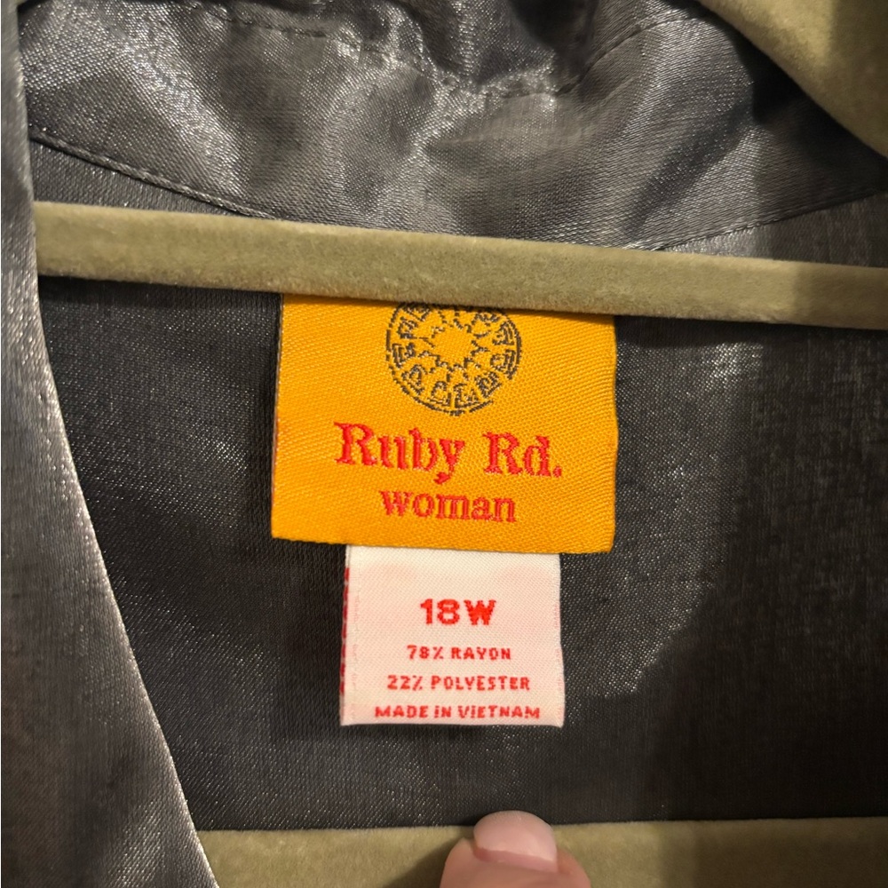 Ruby Rd. Metallic Silver Button-Up Jacket 18W - Picture 3 of 3